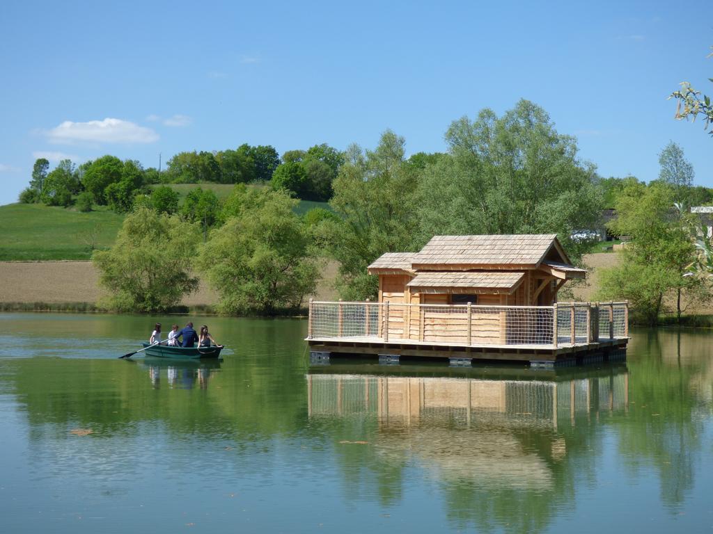 Cabanes Flottantes Du Lac De Pelisse Hotel Douzains Kültér fotó